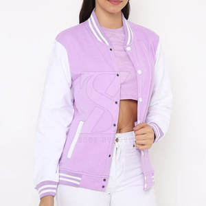 Veste Letterman surdimensionnée pour femme Veste Letterman en matériau durable Veste Letterman confortable - Product Image 2