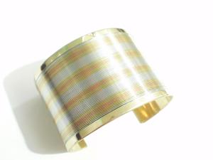 Brazalete de latón dorado natural hecho a mano, accesorio moderno religioso antiguo lujoso de cobre de estilo tradicional - Product Image 2