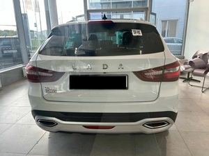 2024 (VAZ) Vesta SW Cross I Restyling (NG) Faible kilométrage Moteur silencieux Transmission automatique Toit ouvrant panoramique Phares LED - Product Image 6