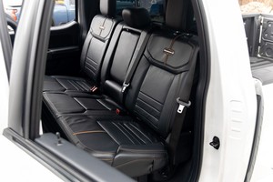 TOP SELLING 2023 FO-RD F-250 <b>PLA</b>-TIN-UM 4WD AUTOMATIC TRANSMISSION V6 CYLINDERS LEATHER SEAT - Product Image 3