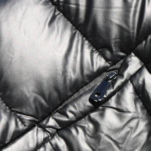 Chaqueta de Plumón Negra Brillante para Hombre, Estilo Único y la Mejor Calidad, Abrigo de Invierno con Capucha, Acolchado y Cálido - Product Image 4