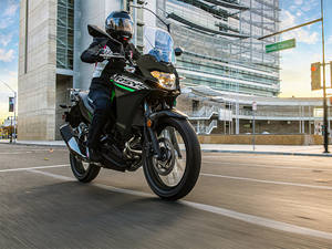 Motocyclettes Versys-X 300 (ABS) 2025 toutes versions disponibles, neuves en stock - Product Image 5