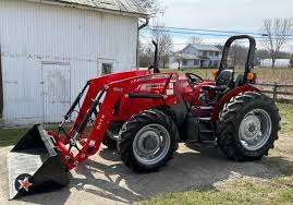 Tracteur agricole Massey Ferguson 2605H, nouveau modèle, 4 roues motrices, diesel, 4x4, avec cabine de protection ROPS, 50 CV pour les heures de fonctionnement du moteur - Product Image 3