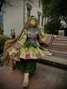 ชุดเดรสแม็กซี่ยาวสำหรับผู้หญิงเดรสคูจิปักด้วยพู่และเหรียญแบบดั้งเดิมเสื้อผ้าแฟชั่น - Product Image 3