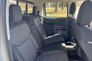 Superbe performance, voiture d'occasion propre, <span class=keywords><strong>Ford</strong></span> <span class=keywords><strong>Maverick</strong></span> XLT Tremor <span class=keywords><strong>2023</strong></span>, prête à être expédiée dans le monde entier. - Product Image 4