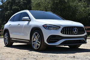 Mercedes-Benz AMG GLA45 Plus 2022 d'occasion en excellent état, sans accident, conduite à gauche/droite - Product Image 5