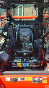 Top flambant neuf 2022 KUBOTA SSV75 Wheel Skid Steers en bon état et heures très basses prêtes à être expédiées/dans le monde entier - Product Image 3