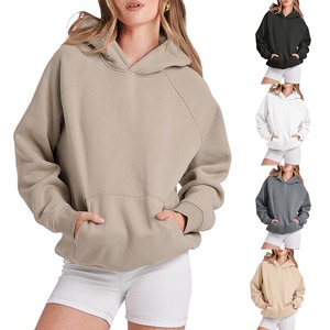 Sweats à capuche avec logo personnalisé pour femme Pull surdimensionné élégant en coton biologique Sweats à capuche respirants à épaules tombantes de qualité supérieure - Product Image 1