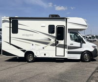 Camping-car de luxe d'occasion Jayco MELBOURNE 24L 2024 - Classe voyage - 4-6 personnes - Livraison mondiale