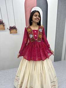 LANZANDO NUEVO ESTAMPADO FESTIVE WEAR LEHENGA CHOLI FABRIC BANDHEJ CON GAMTHI & REAL MIRROR WORK - Product Image 3