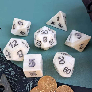 Dados de Hueso de Cuerno Pulido de la Mejor Calidad, Hechos a Mano en India por Crafting Crafts, Suministro al por Mayor de Dados DND con Estilo Ángel del Amor - Product Image 2