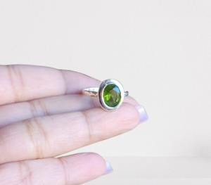 Spinner de Plata de Ley 925, anillo de joyería de piedras preciosas naturales de Peridoto, anillo hecho a mano estampado de plata de ley 925 - Product Image 1