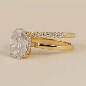 Anillo de Compromiso con Diamante Cultivado en Laboratorio, Joyería Fina, Piedras Laterales Talladas, Piedra Central de 2.25 Quilates, Ancho de Banda de 2.0 mm, Plata de Ley, Oro, VS1 - Product Image 5