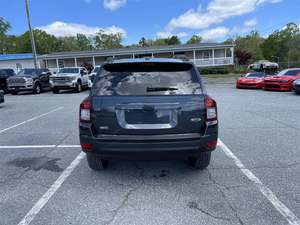Jeep Compass Altitude Edition 2014 / Disponible à la vente avec faible kilométrage, moteur essence, véhicule d'occasion en excellent état et sans accident, conduite à gauche. - Product Image 2