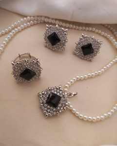 ชุดต่างหูสร้อยคอสร้อยคอสไตล์วังชุดต่างหูมุกหลายชั้นสำหรับผู้หญิง - Product Image 4