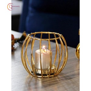 Nouvel arrivage de pot de bougie au look unique de table Merveilleux design fait à la main métallique poli or Unique Camdle Holder Noël - Product Image 1