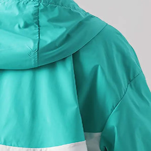 Chaqueta Cortavientos Personalizada con Logotipo para Hombre, Chaqueta Cortavientos con Cuello y Bolsillos Ocultos, Chaqueta Cortavientos Económica Personalizada - Product Image 6