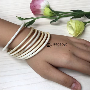 Brazalete de Cuerno Hecho a Mano, Estilo Natural, Accesorio de Moda Chic, Ligero, Premium, Unisex, Joyería de Regalo, Tradebyd - Product Image 1