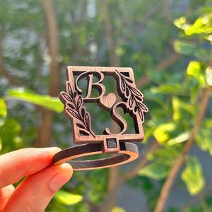 Rond de serviette carré en bois fait à la main pour la maison hôtel personnalisé rond de serviette en bois produit de vaisselle pour la maison - Product Image 4