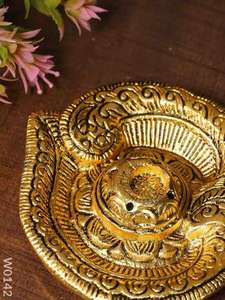 ขาตั้งห่วงทองเหลืองทำด้วยมือแบบวินเทจพร้อมโคมไฟน้ำมันแก้วดิวาลีผู่จาของตกแต่งบ้านและคืนสินค้าของขวัญแต่งงาน - Product Image 4