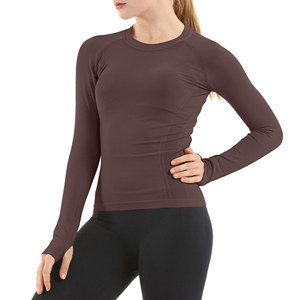 Vente en gros de hauts de yoga et de course à pied pour femmes, logo personnalisé, coupe ajustée, respirant, évacuant l'humidité, tissu doux, haute qualité - Product Image 1