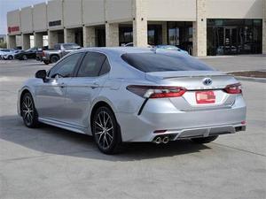 VEHÍCULO USADO 2024 TOYOTA CAMRY HYBRID SE 11,704 KM 100HP 5 CILINDROS 4 CILINDROS Gasolina V6 DIÉSEL Transmisión AUTOMÁTICA - Product Image 5