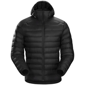 Veste parka rembourrée pour hommes de super qualité vêtements d'hiver imperméables avec col montant et décoration brodée en gros - Product Image 1