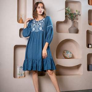 Vente en gros de rayonne à la mode Maruti pour femmes broderie indienne pakistanaise vêtements ethniques design accrocheur 14Kg - Product Image 4