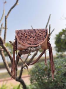 Bolso de Cuero Vacuno con Flecos Estilo Occidental, Bolso Bandolera de Cuero Repujado a Mano, Estilo Bohemio Gitano, Hecho a Mano, Multiusos - Product Image 5