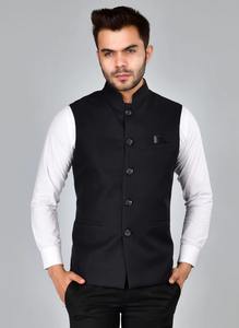 Chaleco Negro Clásico de Calidad de Exportación para Uniformes de Oficina, Fiestas, Eventos Corporativos y Uso Diario en Negocios, Disponible para la Venta - Product Image 3