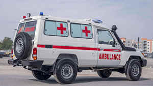 รถตู้พยาบาลโตโยต้าแลนด์ครุยเซอร์มือสอง สภาพดี บำรุงรักษาอย่างดี - Product Image 3