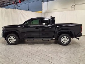 SUV de taille moyenne ultra-luxueux 2024-205, automatique, 4x4, double cabine, 7 places, bon état, prêt à l'exportation - Product Image 3