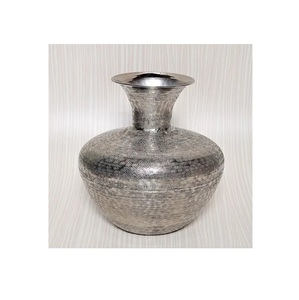 Aluminium Metal Flower Vase Fluted Aluminum Flower Vases Fluted Square Bottle in <b>Mirror</b> Polish Table Flower Vessels Pots - Product Image 3