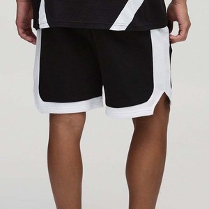 Vêtements pour hommes de grande taille avec logo personnalisé OEM de bonne qualité ensembles pour hommes 100% coton de couleur contrastée t-shirts et shorts ensembles de 2 pièces - Product Image 5