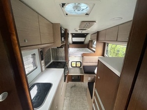 Autocaravana de Expedición Mediana 4x4 y Tienda de Campaña Emergente para Camioneta - Product Image 3