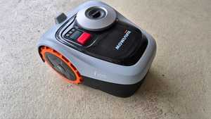 หุ่นยนต์ NAV I105N tondeuse A Gazon Fil gratuit 1.8 Acre RTK - Ai Vision de cartographie 100% ปิดผนึกจากโรงงานของแท้ - Product Image 2