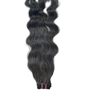 Venta al por mayor 100% máquina de pelo Remy indio tejido de doble trama bebé rizado sin procesar color claro cutícula alineada extensiones de cabello - Product Image 2