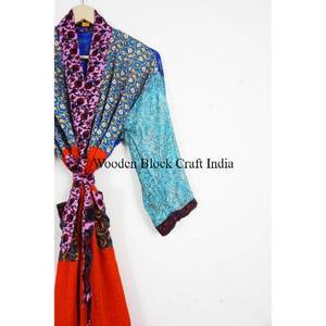 Kimono élégant vintage japonais en soie à motifs floraux pour femme – Robe de chambre, de plage ou de soirée – Séchage rapide – Idéal pour l'été et le printemps - Product Image 3