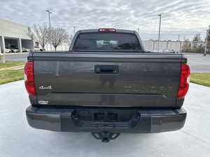 Toyota Tundra 2017 d'occasion en excellent état, sans accident, conduite à gauche/droite - Product Image 4