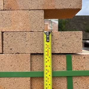 Briquettes de bois écologiques à vendre, alternative au bois de chauffage pour poêle et cheminée, fournisseur en gros à prix de gros - Product Image 2