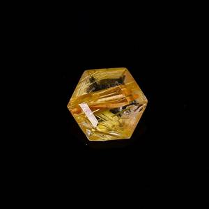 ธรรมชาติทอง Rutile ควอตซ์รูปหกเหลี่ยมเหลี่ยมเพชรพลอยตัดหลวมอัญมณีขนาดสอบเทียบของแท้ในราคาไม่แพง OEM จํานวนมาก - Product Image 4