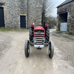 La mejor calidad Nuevo 4wd Massey Ferguson Tractores MF135 4WD 4 Cilindro Motor Tractor agrícola En stock Precio bajo - Product Image 1