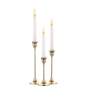 Nouveau support de bougie en métal fait main de conception élégante pour la décoration de table de fête - Product Image 5