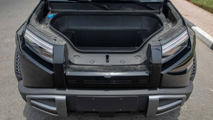 2025 B Y D Leopard Titanium 3 SUV totalmente eléctrico con un diseño audaz y robusto y una distintiva parrilla frontal. - Product Image 6