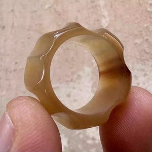 แหวนเขาควายขัดเงา เครื่องประดับงานเลี้ยง สำหรับงานแต่งงาน งานครบรอบ ขายดี สีธรรมชาติ - Product Image 1