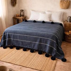 Manta Marroquí Hecha a Mano, Auténtica, Artesanal, Diseño Tribal, Suave, Tejida, Decoración para el Hogar, Regalo - Product Image 1