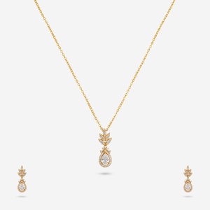 Pendentif en argent 92,5 avec chaîne et boucles d'oreilles plaquées or pour fêtes, mariages ou bijoux fins, modèle 191360 - Product Image 1