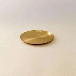 ชามทองเหลืองตื้นงานทำมือคุณภาพหรูพร้อมแปรงสีทองใช้สำหรับเสิร์ฟอาหารและตกแต่งบนโต๊ะ - Product Image 4