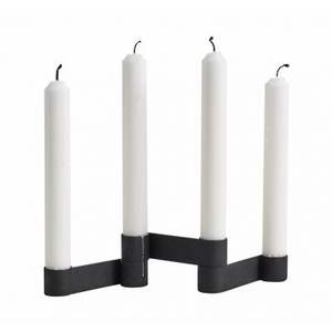 Bougeoir décoratif de Noël en métal en forme d'ange avec finition argentée pour les célébrations hivernales élégantes - Product Image 2