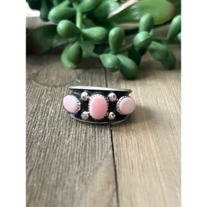 Pink <b>Conch</b> & Sterling Silver <b>Ring</b> Navajo-Made Bezel Set Fashion Jewelry - Product Image 1